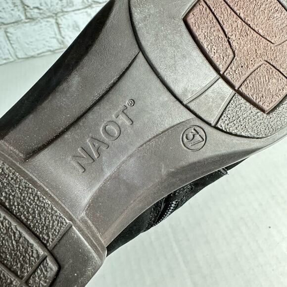 Naot Boots Leveche Ankle Booties Suede Leather Cut Out Heel Black 37 6 6.5 - Picture 5 of 11